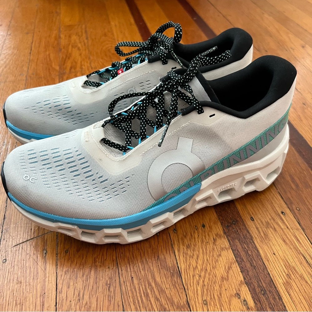 ON Running Cloudmonster 2 women’s shoes 9.5 white cream blue EUC worn once - Picture 4 of 8